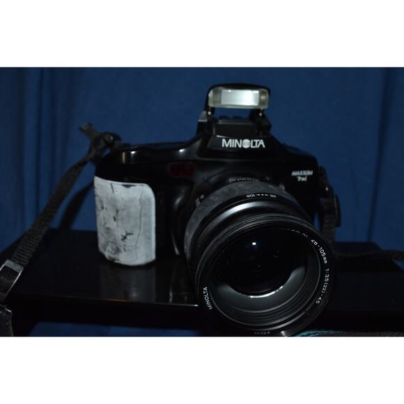 Minolta Maxxum 7xi POWERS ON with 28-105mm lens - Picture 2 of 9
